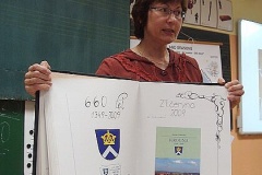Beseda žáků IV. tř. s kronikářkou obce, 