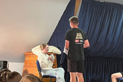 1751029196225-1